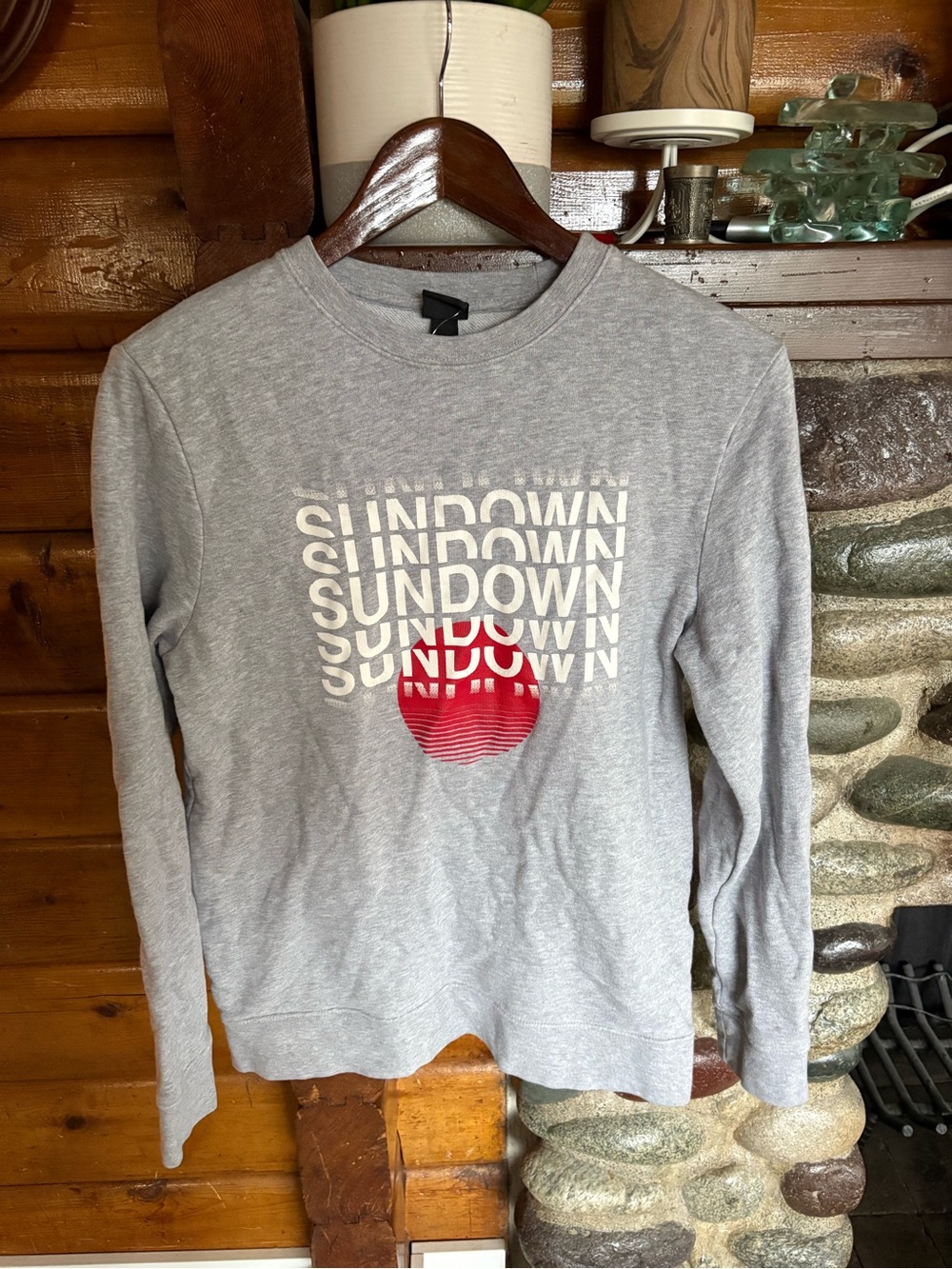 H&M Sundown Graphic Grey Crewneck Sweatshirt Red White Size S
